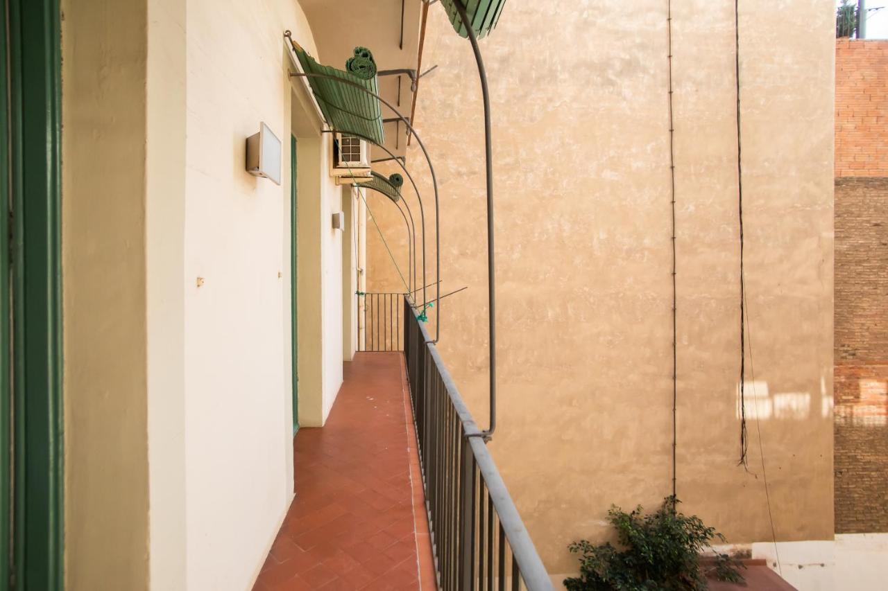Tendency Apartments 6 Barcelona Exterior photo